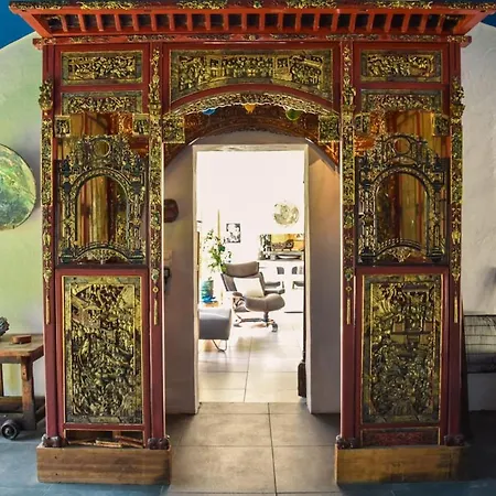 Villa Les Nympheas, Peaceful Haven & Private Pond *