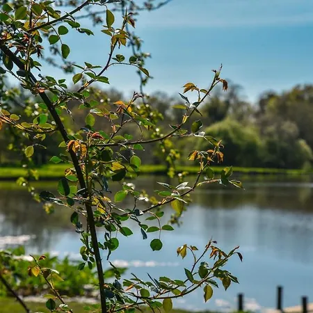 Les Nympheas, Peaceful Haven & Private Pond