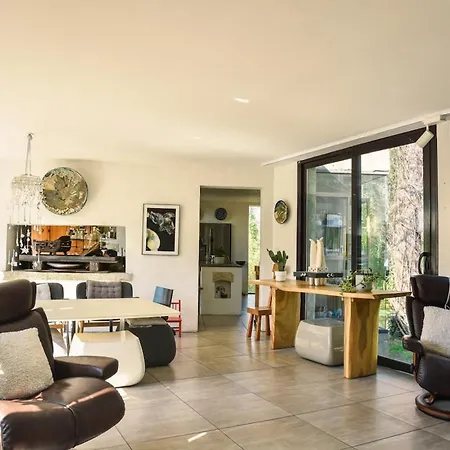 Les Nympheas, Peaceful Haven & Private Pond Villa Angresse