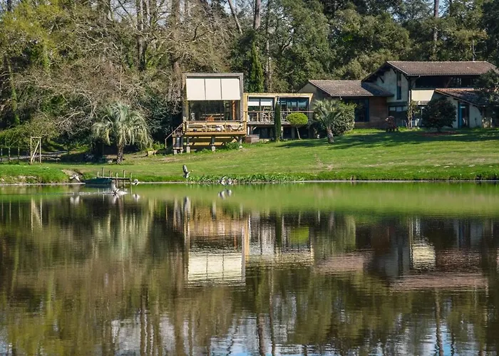 Les Nympheas, Peaceful Haven & Private Pond Villa Angresse