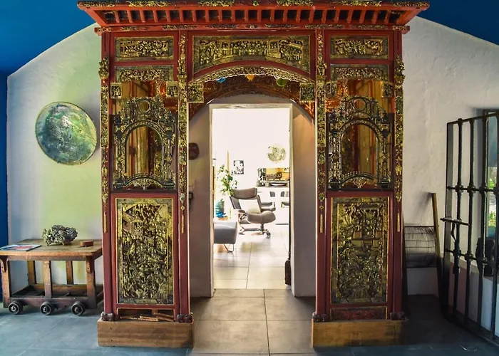 Villa Les Nympheas, Peaceful Haven & Private Pond *