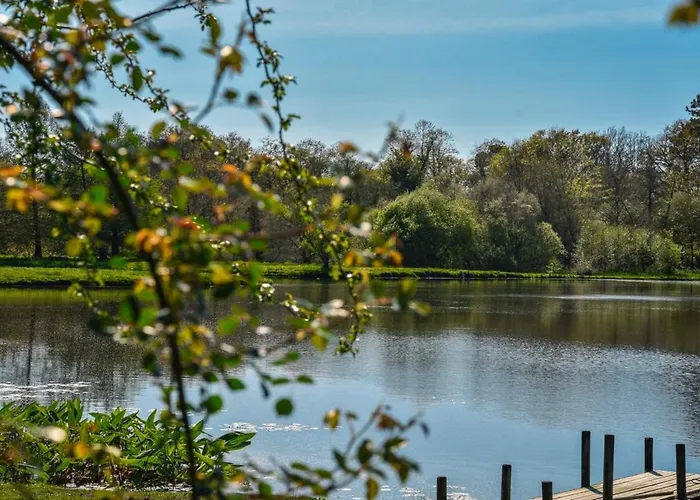 Les Nympheas, Peaceful Haven & Private Pond Villa