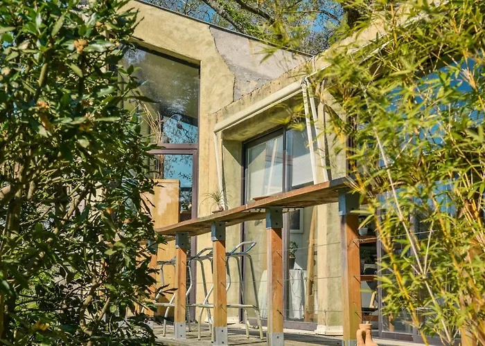 Villa Les Nympheas, Peaceful Haven & Private Pond *