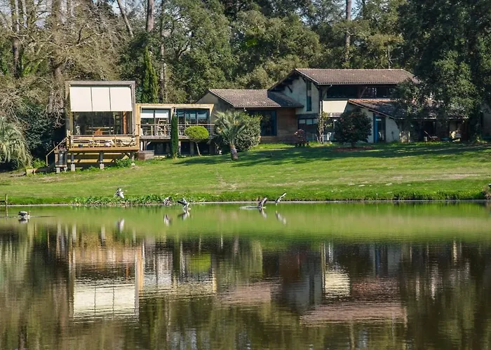 Les Nympheas, Peaceful Haven & Private Pond *